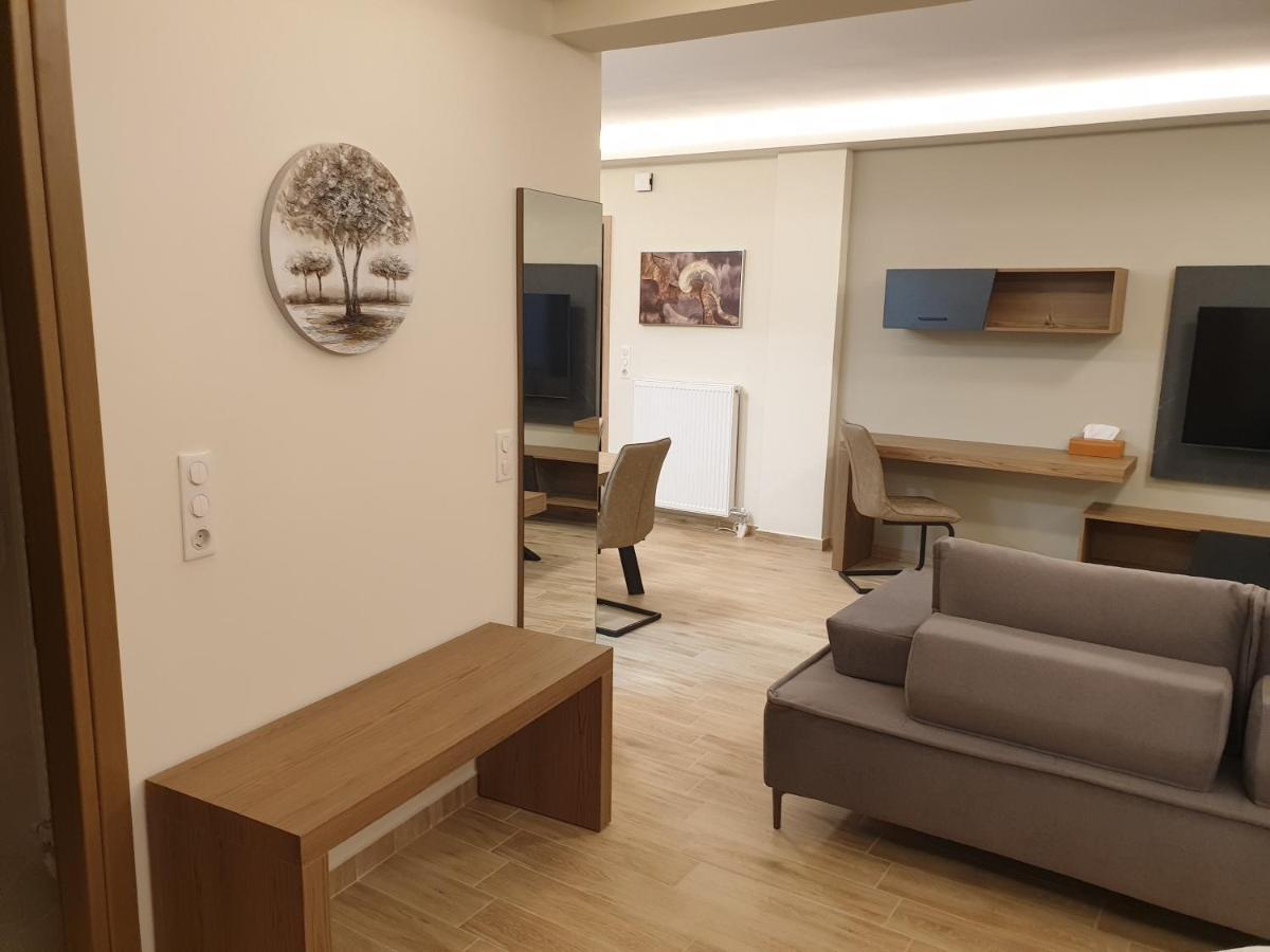 Olive Deluxe Karditsa